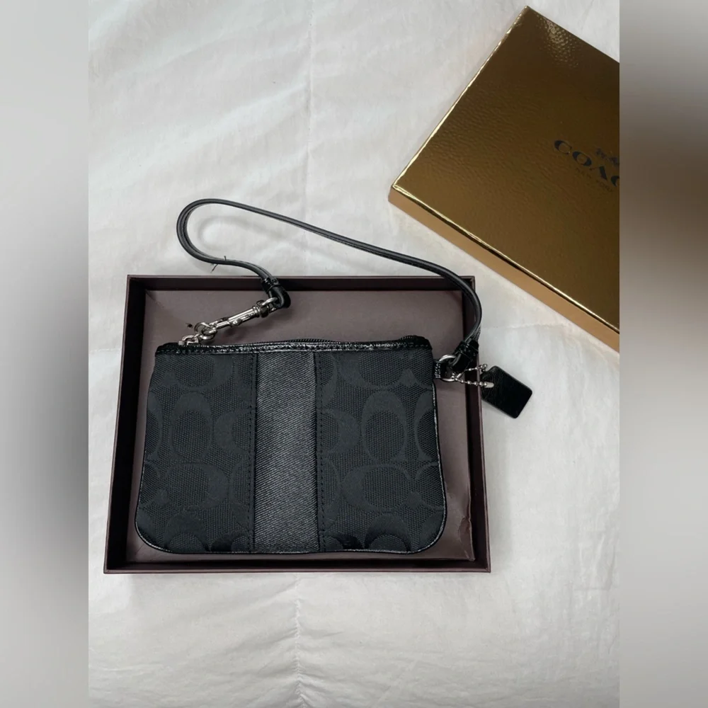 COACH 12cm signature small wristlet‎ wallet black jacquard pattern